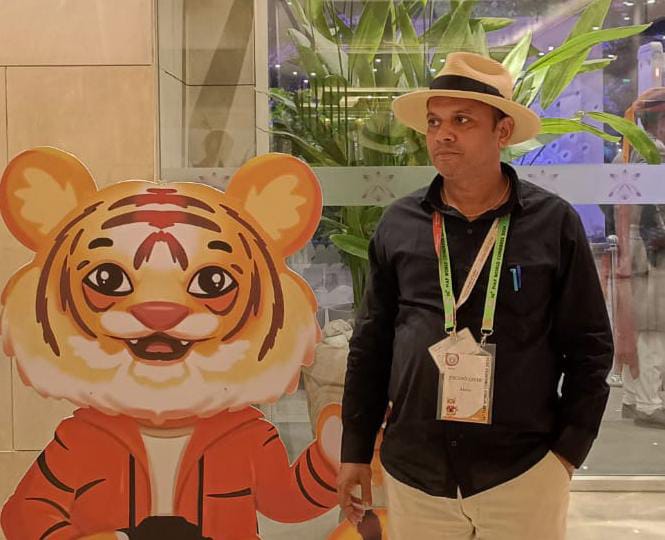 Mr. Arun Dixit